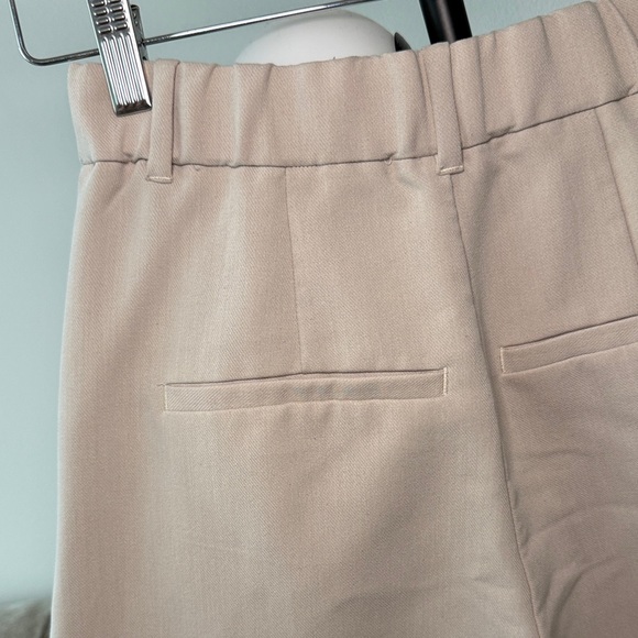 Abercrombie & Fitch Wide-Leg High-Rise Pants in Light Beige - Picture 5 of 5
